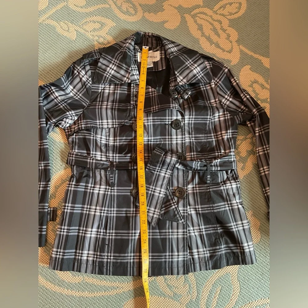 Beautiful Spring/Summer Jacket - Picture 5 of 7